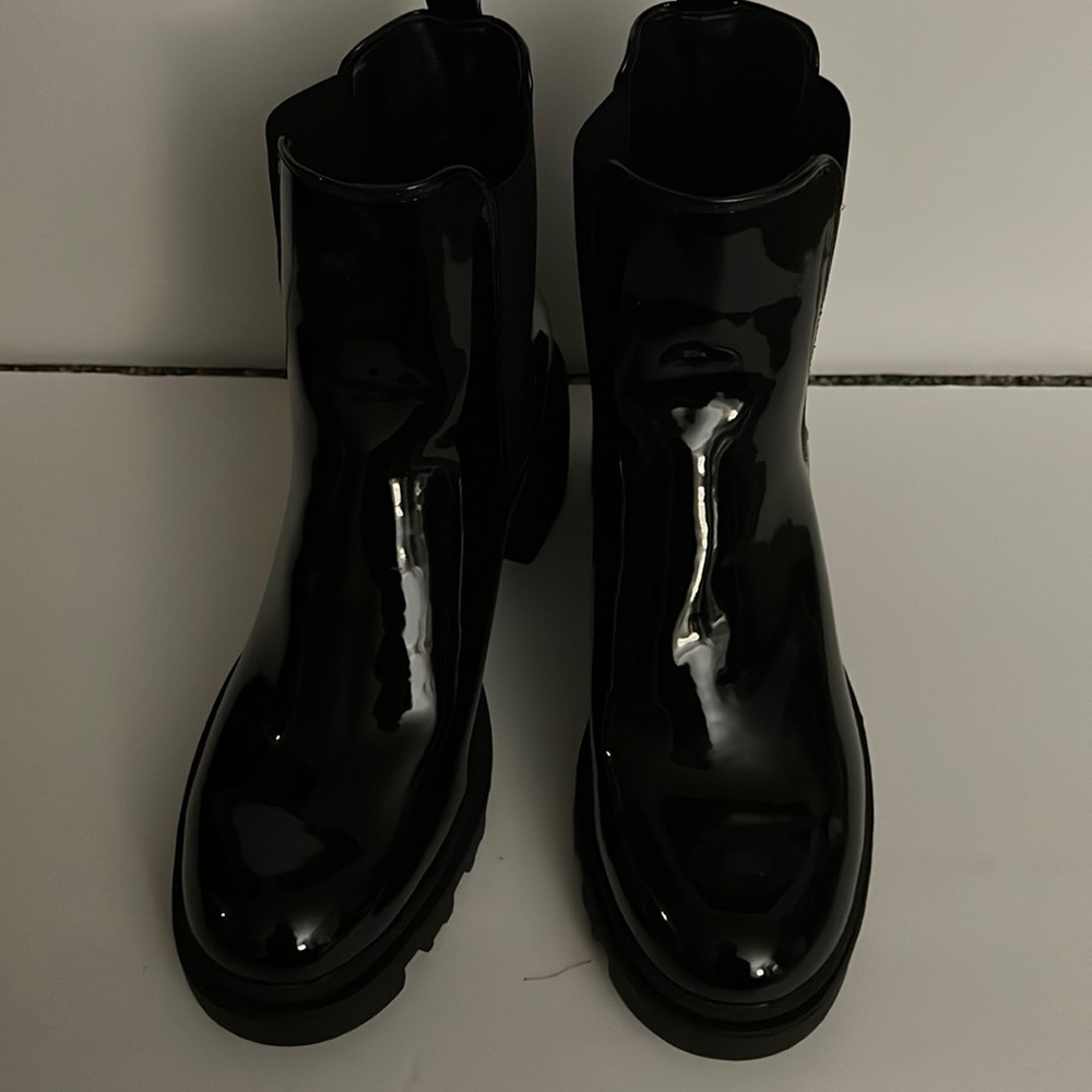 JustFab lug sole patent leather Chelsea boots size 12. New, never worn.